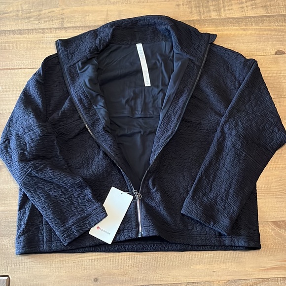 Rippled Full Zip Jacket. - Picture 4 of 6